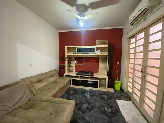 Sobrado com 130m² 2 quartos e 3 banheiros, à venda, no bairro Jardim Pompéia em Indaiatuba