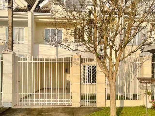 Sobrado com 127m² 3 quartos e 3 banheiros, à venda, no bairro Orleans em Curitiba