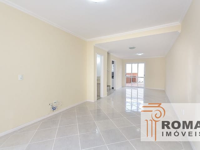 Sobrado com 127m² 3 quartos e 3 banheiros, à venda, no bairro Orleans em Curitiba