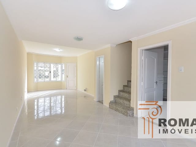 Sobrado com 127m² 3 quartos e 3 banheiros, à venda, no bairro Orleans em Curitiba