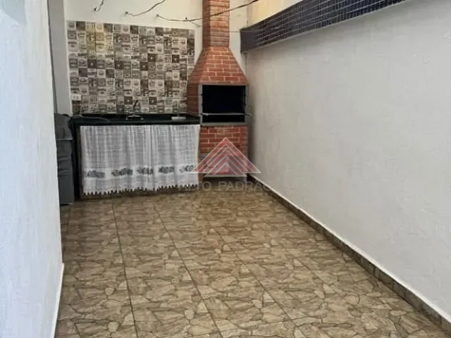 Sobrado com 132m² 5 quartos e 2 banheiros, à venda, no bairro Jardim Adelina em Mauá