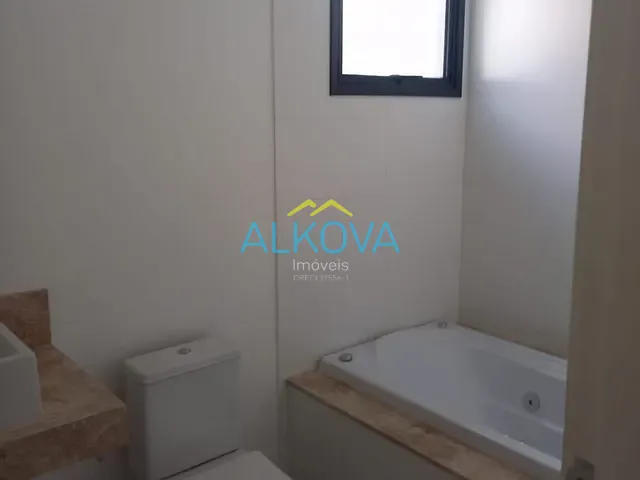 Sobrado com 367m² 3 quartos e 5 banheiros, à venda, no bairro Urbanova III em São José dos Campos
