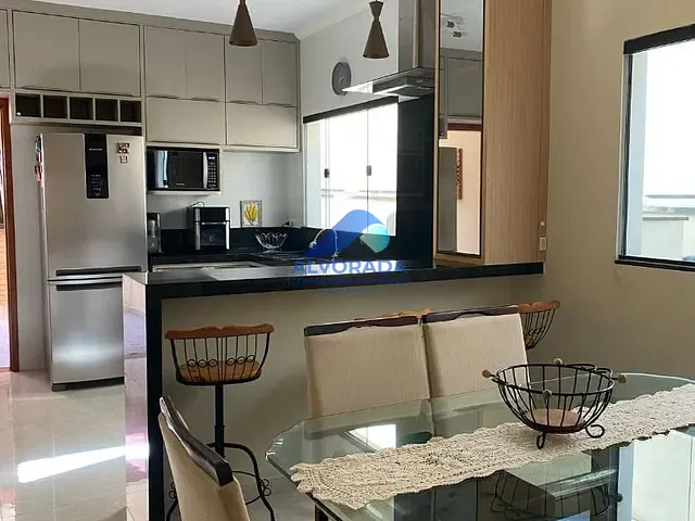 Sobrado com 125m² 3 quartos e 3 banheiros, à venda, no bairro Jardim das Indústrias em São José dos Campos