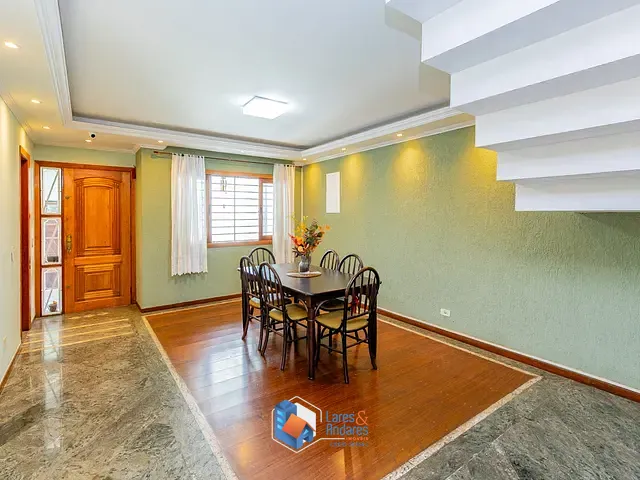Sobrado com 300m² 4 quartos e 6 banheiros, à venda, no bairro Jardim Marajoara em São Paulo