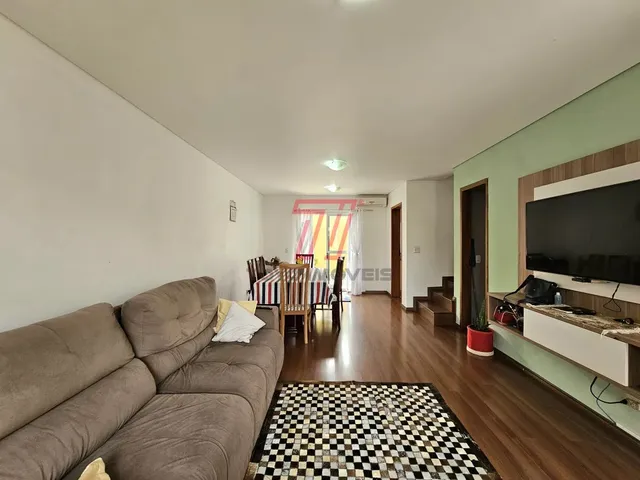 Sobrado 3 quartos e 3 banheiros, à venda, no bairro Novo Mundo em Curitiba