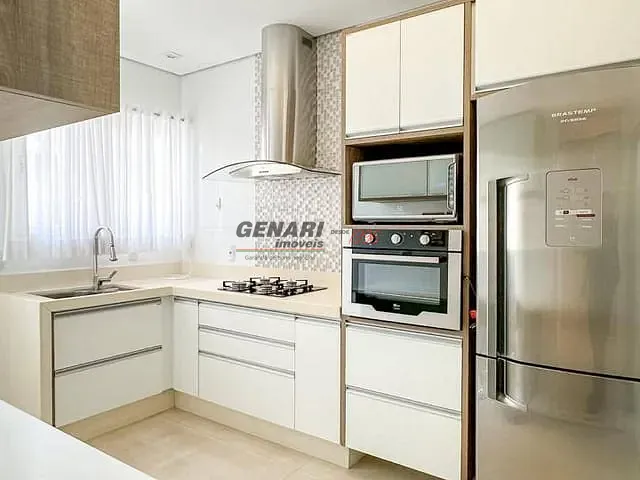 Sobrado com 180m² 3 quartos e 5 banheiros, à venda, no bairro Vila Suíça em Indaiatuba