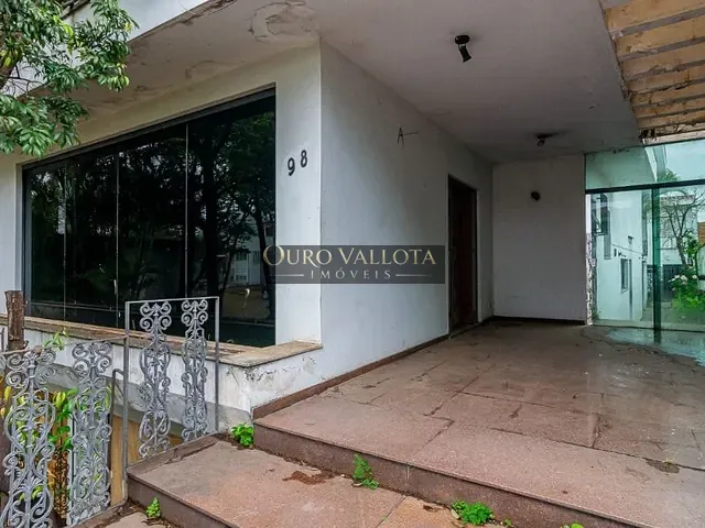 Sobrado com 628m² 6 quartos e 4 banheiros, à venda, no bairro Alto da Lapa em São Paulo