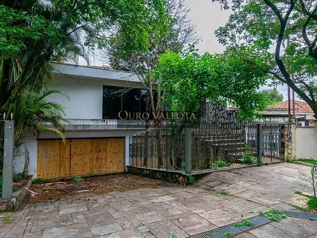 Sobrado com 628m² 6 quartos e 4 banheiros, à venda, no bairro Alto da Lapa em São Paulo