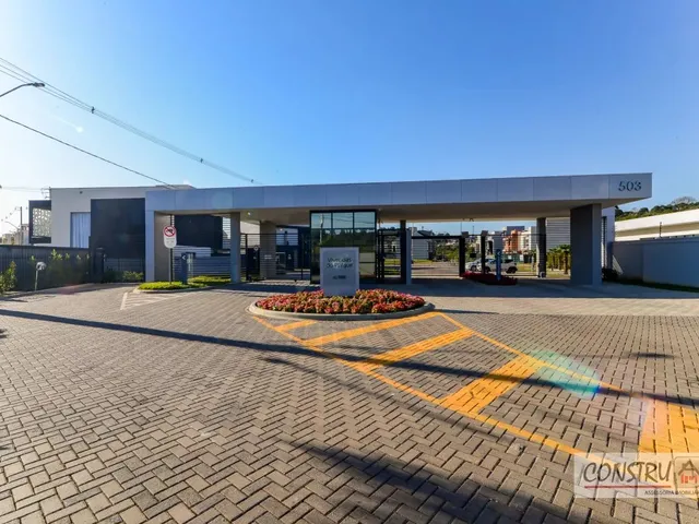 Sobrado com 127m² 3 quartos e 5 banheiros, à venda, no bairro Santa Cândida em Curitiba