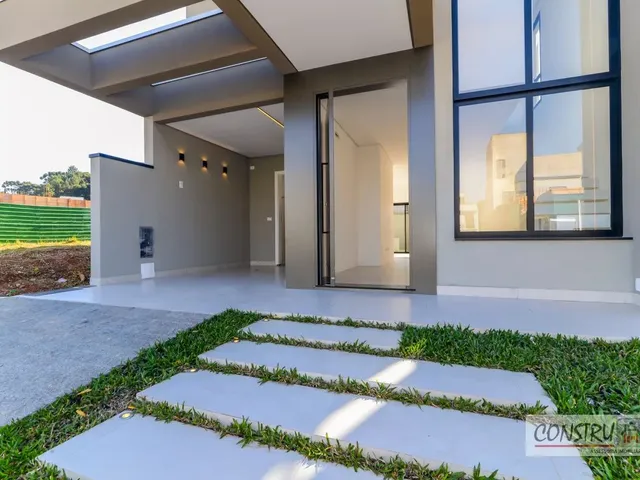 Casa com 127m² 3 quartos e 5 banheiros, à venda, no bairro Santa Cândida em Curitiba