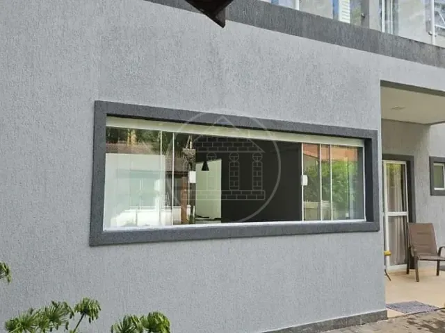 Sobrado com 880m² 6 quartos e 4 banheiros, à venda, no bairro Fazenda da Ilha em Embu-Guaçu