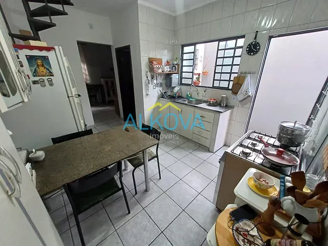 Sobrado com 125m² 4 quartos e 1 banheiro, à venda, no bairro Bosque dos Eucaliptos em São José dos Campos