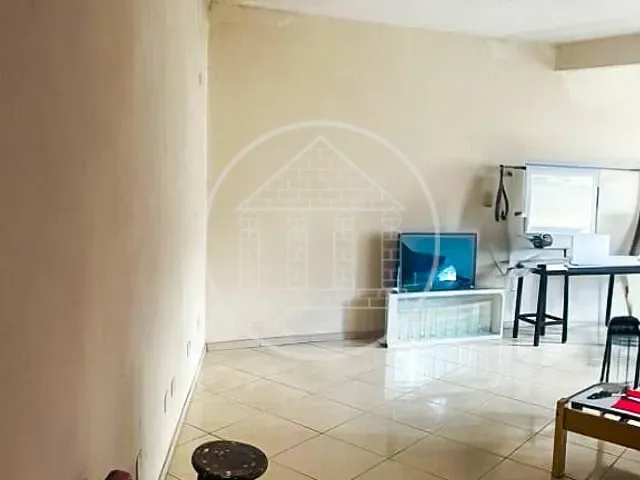 Sobrado com 200m², para alugar, no bairro Jardim Guanhembu em São Paulo
