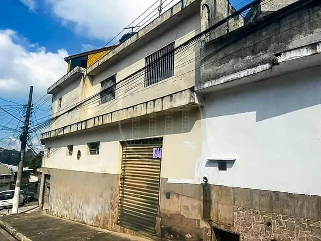 Sobrado com 200m², para alugar, no bairro Jardim Guanhembu em São Paulo