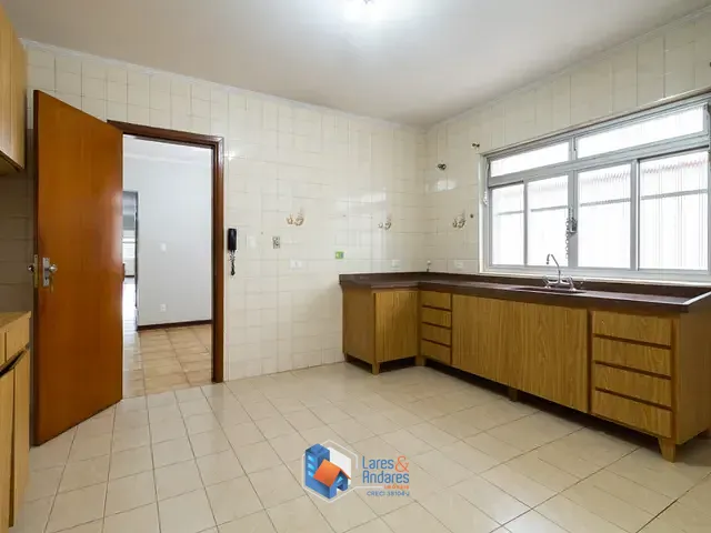 Sobrado com 267m² 3 quartos e 3 banheiros, à venda, no bairro Vila Ipojuca em São Paulo