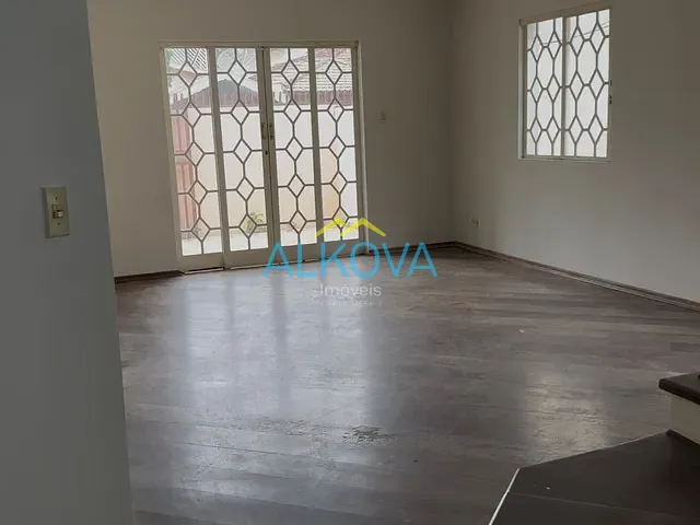 Sobrado com 250m² 5 quartos e 5 banheiros, à venda, no bairro Vila Betânia em São José dos Campos