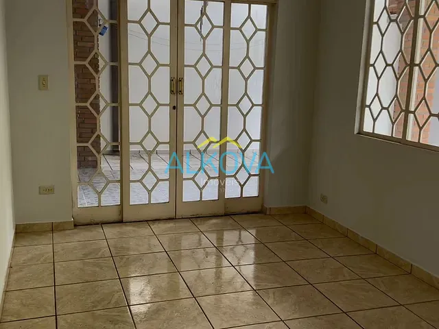 Sobrado com 250m² 5 quartos e 5 banheiros, à venda, no bairro Vila Betânia em São José dos Campos