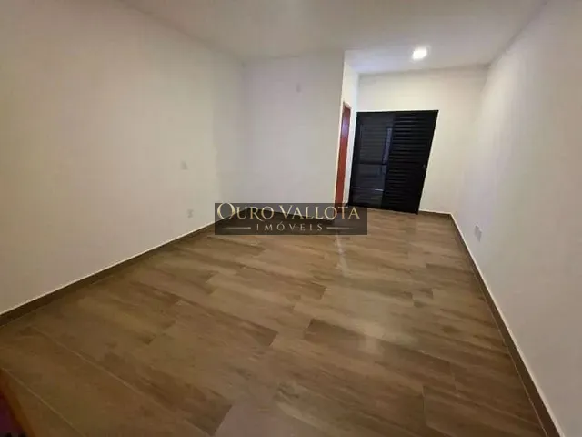Sobrado à venda, no bairro Vila Carrão em São Paulo