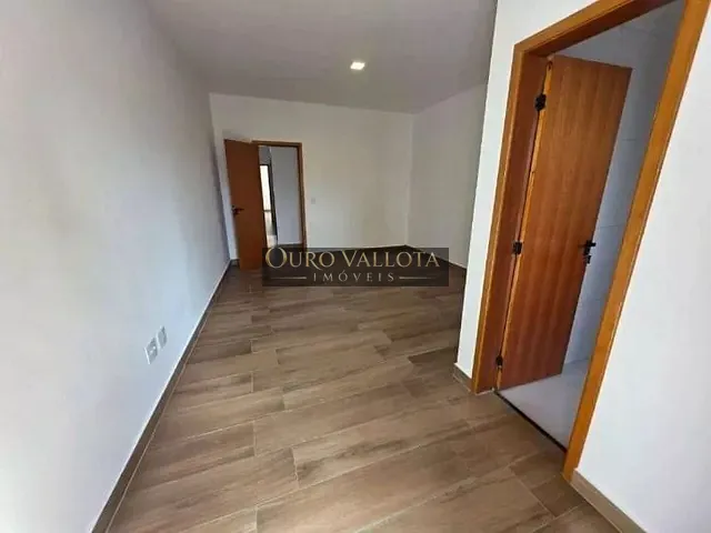 Sobrado à venda, no bairro Vila Carrão em São Paulo