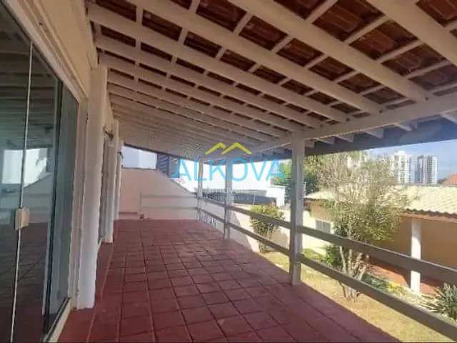 Sobrado com 480m² 4 quartos e 4 banheiros, à venda, no bairro Jardim Esplanada em São José dos Campos