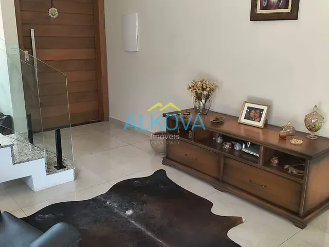 Sobrado com 300m² 4 quartos e 5 banheiros, à venda, no bairro Condomínio Terras do Vale em Caçapava