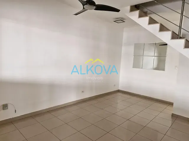 Sobrado com 120m² 2 quartos e 3 banheiros, à venda, no bairro Jardim Primavera em Jacareí
