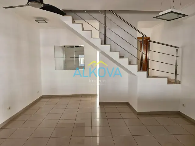 Sobrado com 120m² 2 quartos e 3 banheiros, à venda, no bairro Jardim Primavera em Jacareí