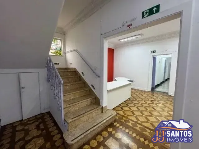 Sobrado com 420m², para alugar, no bairro Aclimação em São Paulo