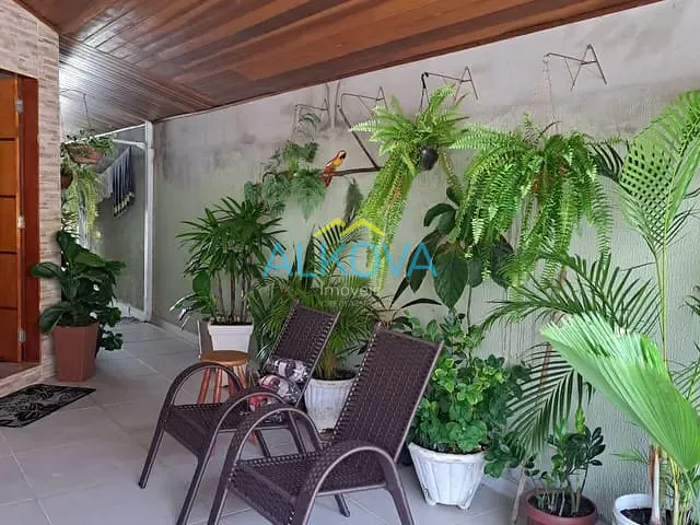 Sobrado com 175m² 3 quartos e 1 banheiro, à venda, no bairro Jardim dos Bandeirantes em São José dos Campos