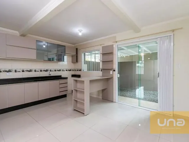 Sobrado com 110m² 2 quartos e 2 banheiros, à venda, no bairro Hauer em Curitiba