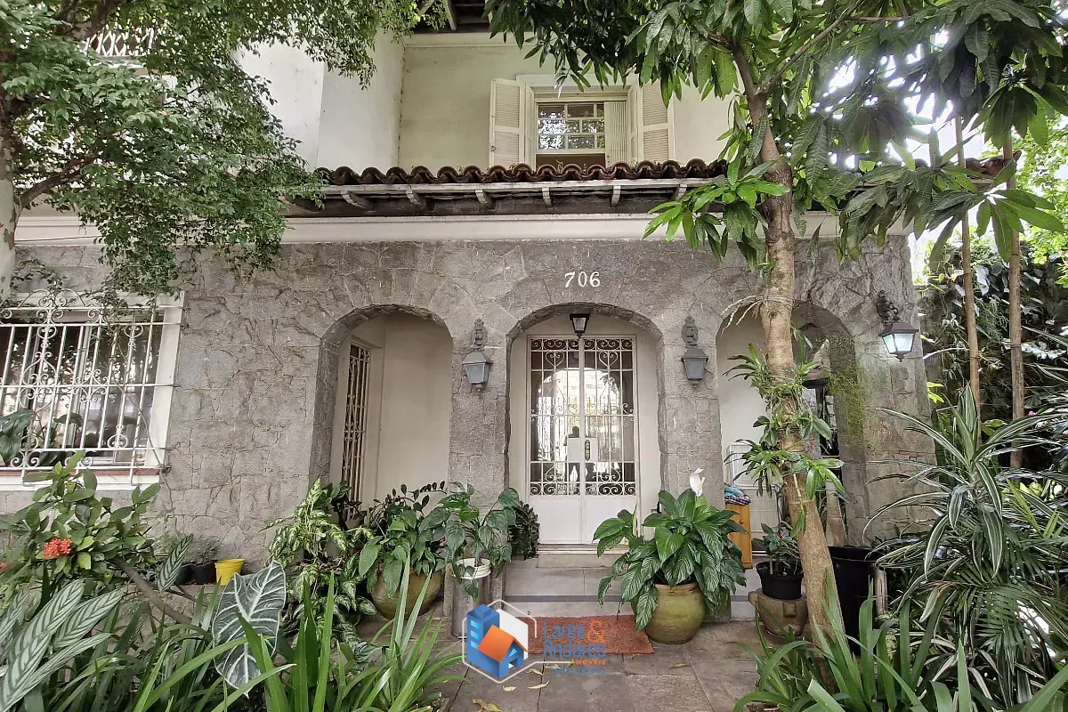 Sobrado, 6 quartos, 473 m² - Foto 1