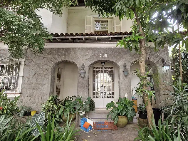 Sobrado com 450m² 6 quartos e 8 banheiros, à venda, no bairro Cambuci em São Paulo