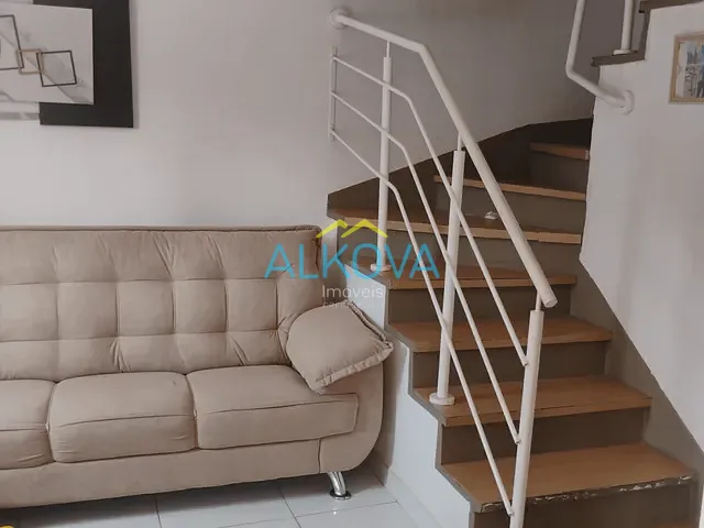 Sobrado com 125m² 3 quartos e 2 banheiros, à venda, no bairro Monte Castelo em São José dos Campos