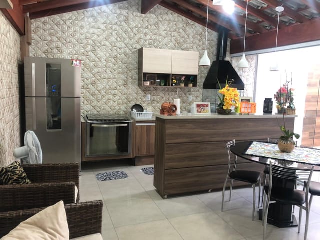 Sobrado com 150m² 3 quartos e 3 banheiros, à venda, no bairro Jardim Ermida I em Jundiaí