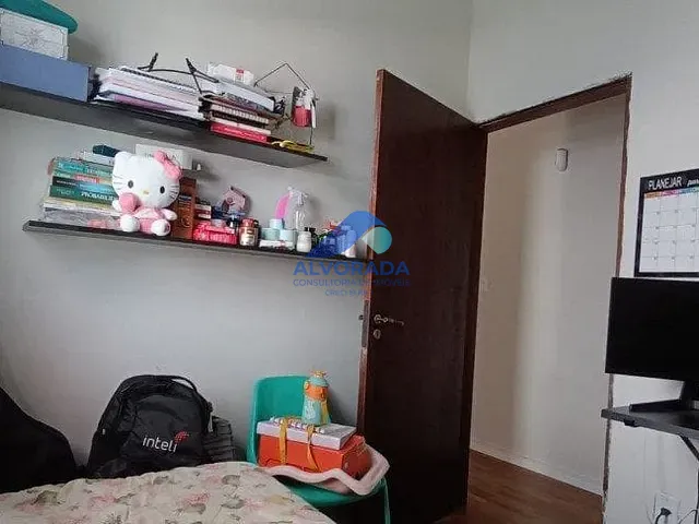 Sobrado com 125m² 3 quartos e 2 banheiros, à venda, no bairro Jardim das Indústrias em São José dos Campos