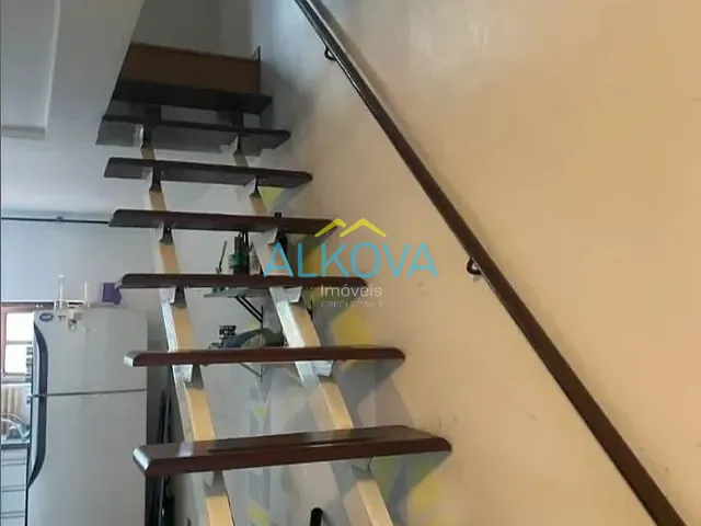 Sobrado 1 quarto e 1 banheiro, à venda, no bairro Vila Ema em São José dos Campos