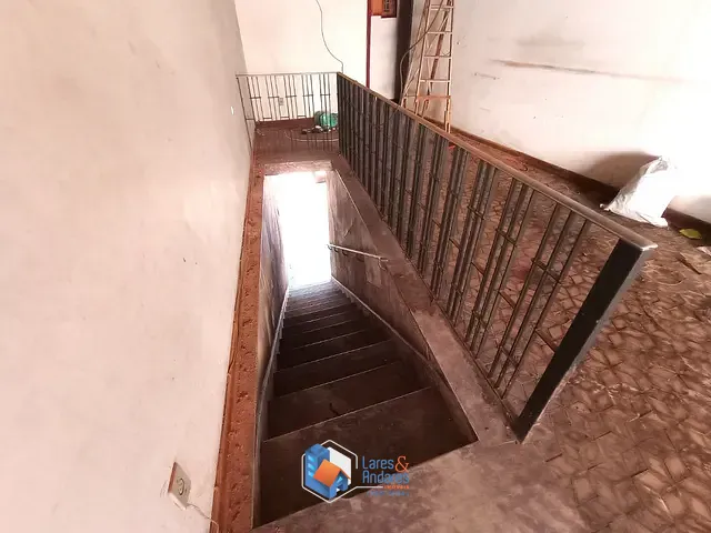 Sobrado com 429m² 7 quartos e 2 banheiros, à venda, no bairro Vila Mariza Mazzei em São Paulo
