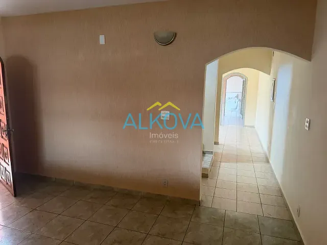 Sobrado com 137m² 3 quartos e 2 banheiros, à venda, no bairro Bosque dos Eucaliptos em São José dos Campos