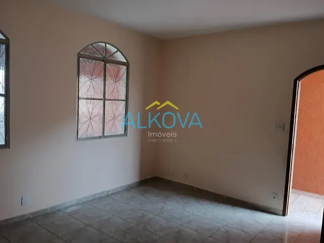 Sobrado com 137m² 3 quartos e 2 banheiros, à venda, no bairro Bosque dos Eucaliptos em São José dos Campos