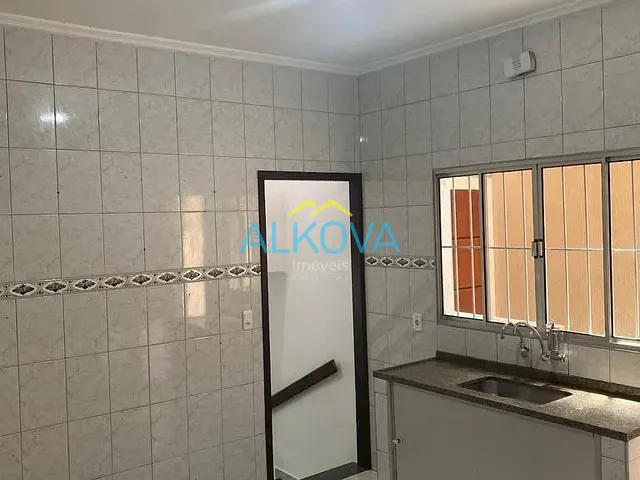 Sobrado com 125m² 3 quartos e 2 banheiros, à venda, no bairro Jardim das Indústrias em São José dos Campos