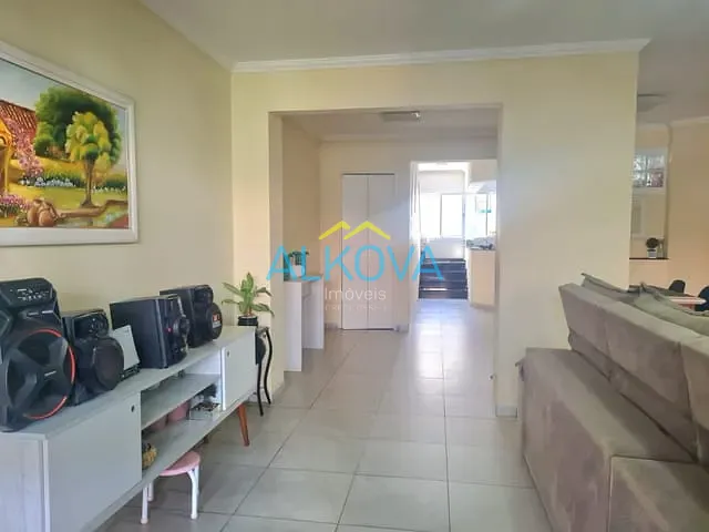 Sobrado com 130m² 2 quartos e 2 banheiros, à venda, no bairro Jardim Vale do Sol em São José dos Campos