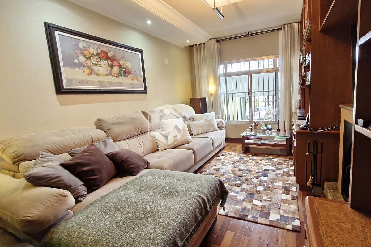 Sobrado, 3 quartos, 223 m² - Foto 1