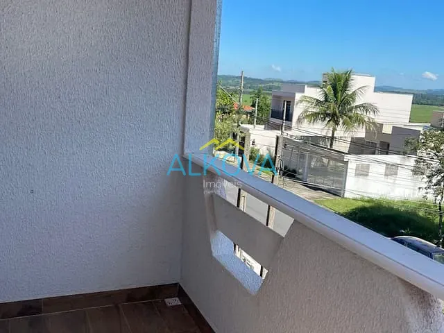 Sobrado com 150m² 3 quartos e 2 banheiros, à venda, no bairro Jardim das Indústrias em São José dos Campos