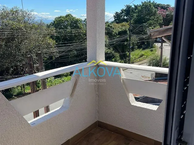 Sobrado com 150m² 3 quartos e 2 banheiros, à venda, no bairro Jardim das Indústrias em São José dos Campos