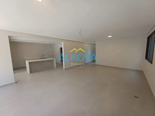 Sobrado com 360m² 5 quartos e 7 banheiros, à venda, no bairro Jardim das Colinas em São José dos Campos