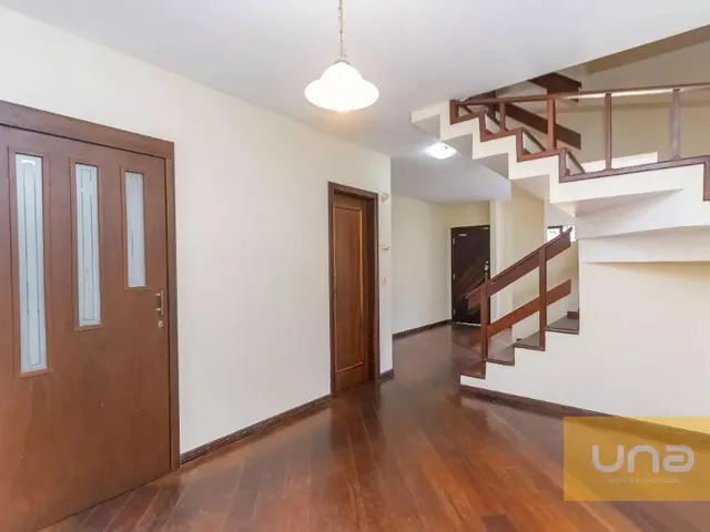 Sobrado com 121m² 3 quartos e 4 banheiros, à venda, no bairro Tarumã em Curitiba