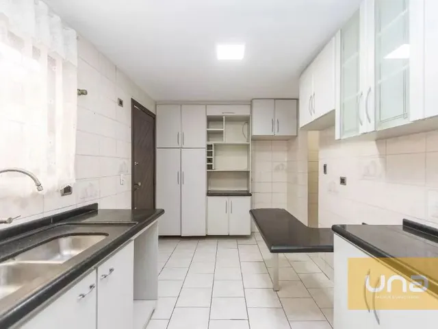 Sobrado com 121m² 3 quartos e 4 banheiros, à venda, no bairro Tarumã em Curitiba