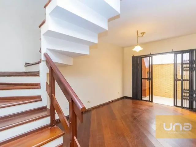 Casa com 121m² 3 quartos e 4 banheiros, à venda, no bairro Tarumã em Curitiba
