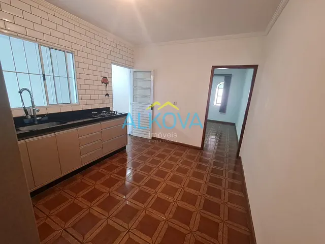 Sobrado com 150m² 3 quartos e 2 banheiros, à venda, no bairro Bosque dos Eucaliptos em São José dos Campos