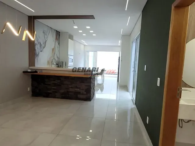 Sobrado com 150m² 3 quartos e 5 banheiros, para alugar, no bairro Parque São Lourenço em Indaiatuba